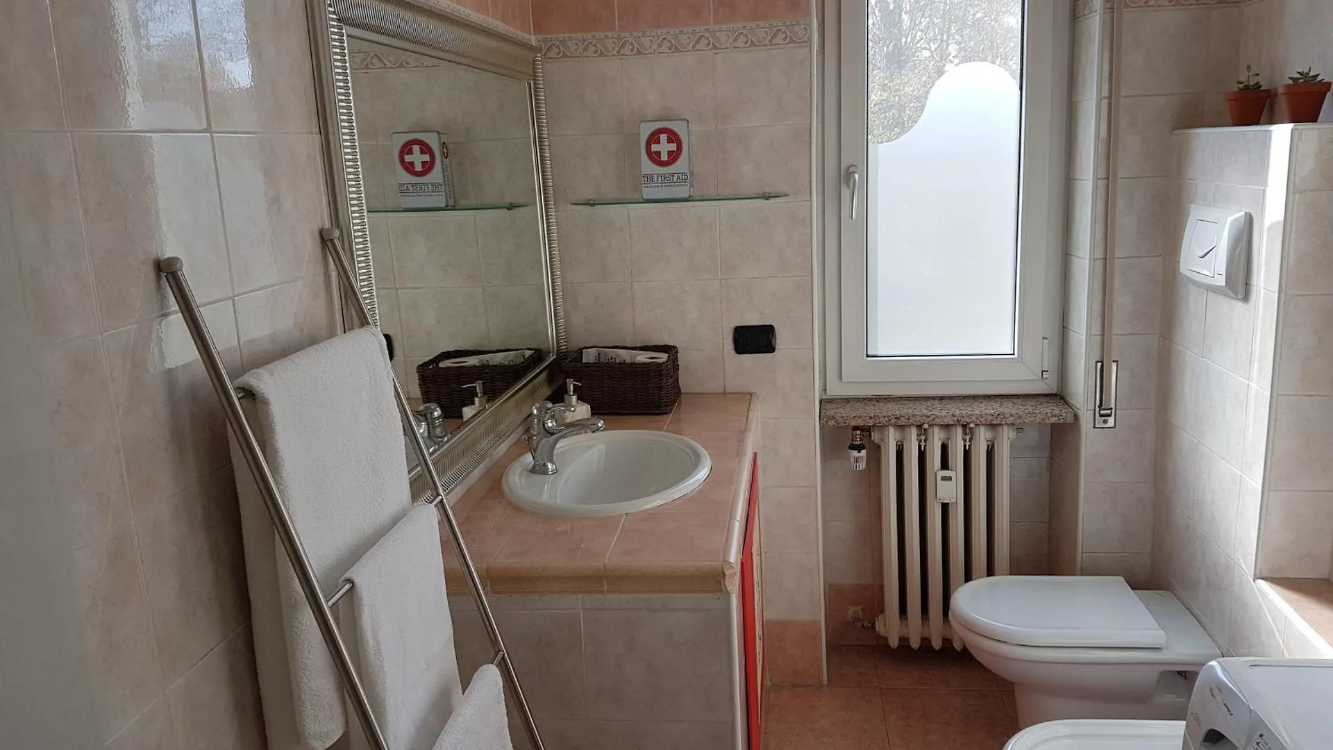 Lab42 City & San Matteo Apartment - 2 Bedrooms Pavia 0*,  Italia